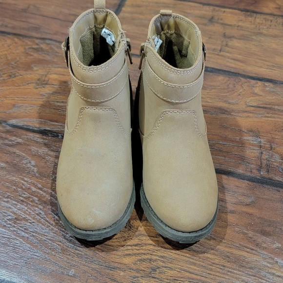 Carter's Booties - Picture 2 of 8